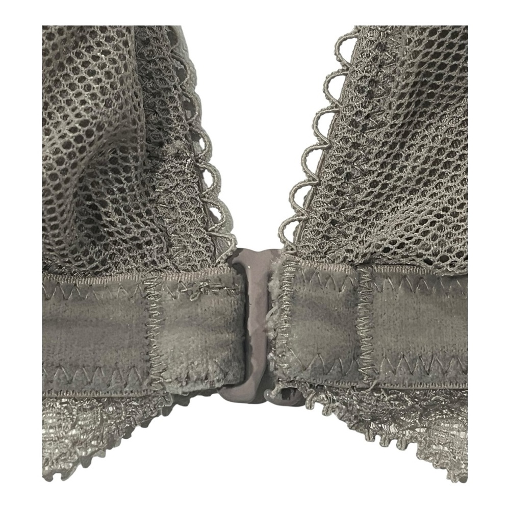 Victoria’s Secret XL front clasp grey lace bralette EUC - Picture 9 of 13